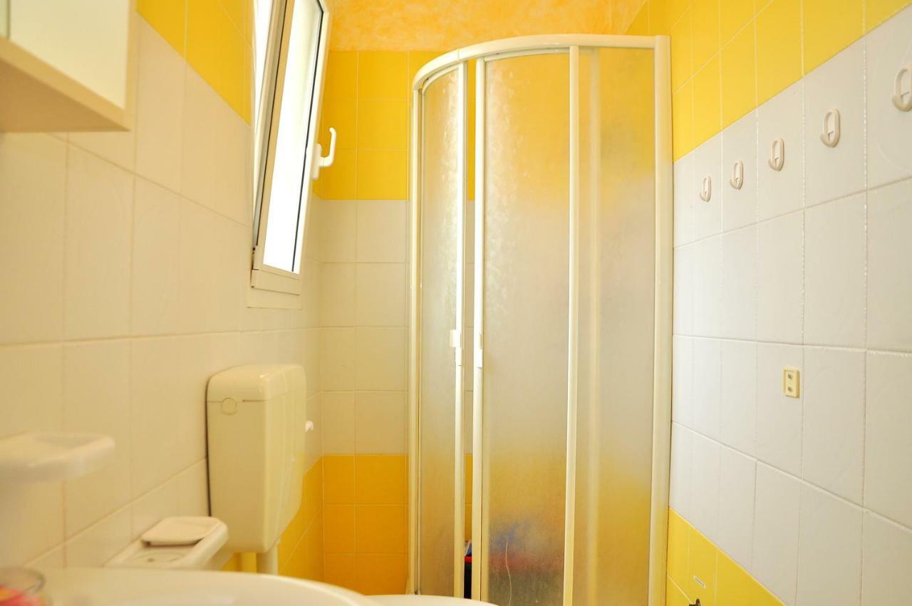ביביונה Villa Luigina מראה חיצוני תמונה